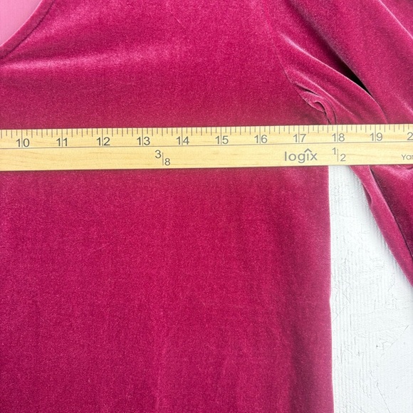 LOFT Women's Fuchsia Velvet Blouse NWOT Long Balloon Sleeves Barbiecore Small - Picture 7 of 9